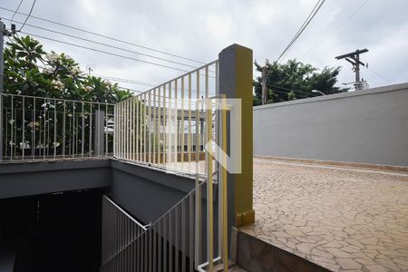 Casa à venda com 70m², 2 quartos e 2 vagas Casa à venda com 70m², 2 quartos e 2 vagasTerraço