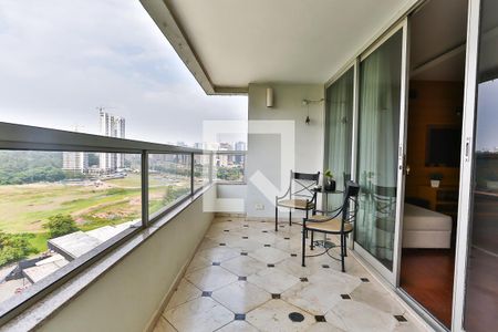 Varanda de apartamento à venda com 3 quartos, 217m² em Paraíso do Morumbi, São Paulo