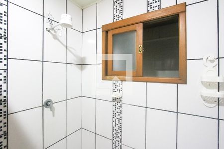 Casa à venda com 200m², 2 quartos e 2 vagas Casa à venda com 200m², 2 quartos e 2 vagasBanheiro social