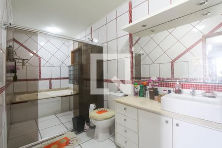 Casa à venda com 200m², 2 quartos e 2 vagas Casa à venda com 200m², 2 quartos e 2 vagasBanheiro suite