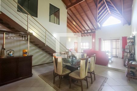 Sala de casa à venda com 2 quartos, 200m² em Jardim Itu, Porto Alegre