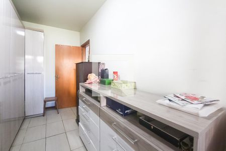 Casa à venda com 200m², 2 quartos e 2 vagas Casa à venda com 200m², 2 quartos e 2 vagasCloset
