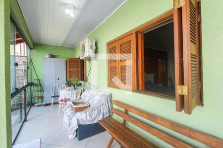 Casa à venda com 200m², 2 quartos e 2 vagas Casa à venda com 200m², 2 quartos e 2 vagasArea de serviço