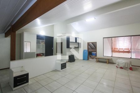 Quarto 1 de casa para alugar com 2 quartos, 200m² em Jardim Itu, Porto Alegre