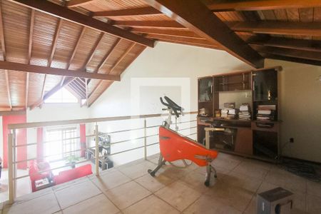 Sótão  de casa à venda com 2 quartos, 200m² em Jardim Itu, Porto Alegre