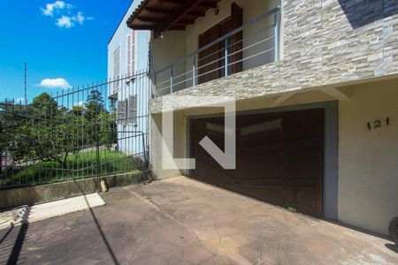 Casa à venda com 200m², 2 quartos e 2 vagas Casa à venda com 200m², 2 quartos e 2 vagasQuintal