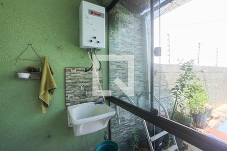 Casa à venda com 200m², 2 quartos e 2 vagas Casa à venda com 200m², 2 quartos e 2 vagasArea de serviço