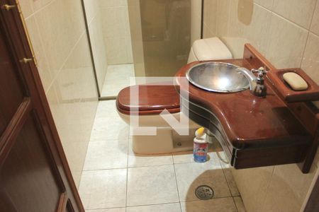 Apartamento à venda com 74m², 2 quartos e 1 vagaBanheiro 1