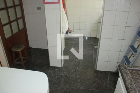 Apartamento à venda com 74m², 2 quartos e 1 vagaCozinha