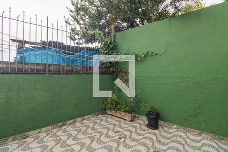 Casa à venda com 200m², 4 quartos e 1 vagaÁrea de Serviço