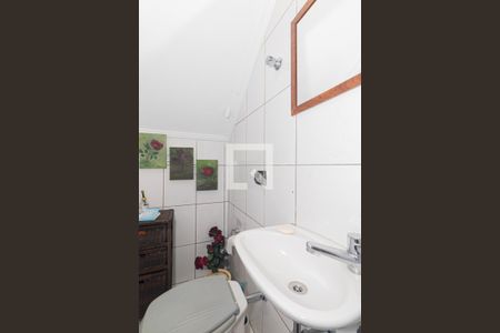 Casa à venda com 200m², 4 quartos e 1 vagaLavabo