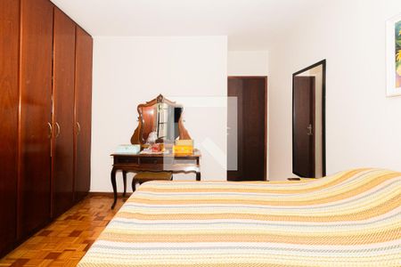 Casa à venda com 200m², 4 quartos e 1 vagaQuarto 4