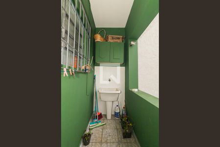Casa à venda com 200m², 4 quartos e 1 vagaÁrea de Serviço