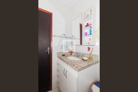 Casa à venda com 200m², 4 quartos e 1 vagaBanheiro