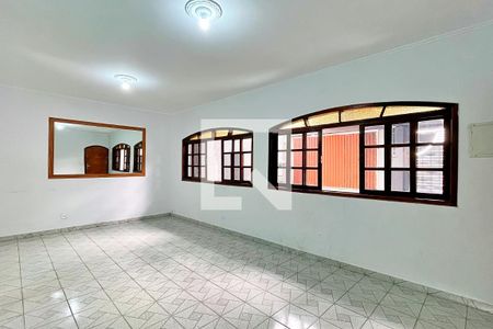 Sala de casa à venda com 3 quartos, 264m² em Jardim Santa Cecilia, Guarulhos