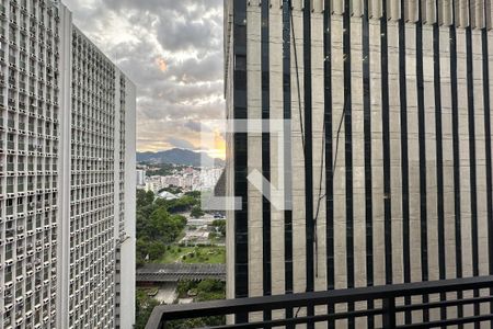 Quarto - Vista de kitnet/studio à venda com 1 quarto, 28m² em Centro, Rio de Janeiro
