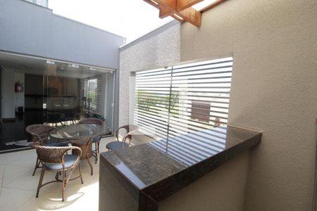 Apartamento para alugar com 61m², 2 quartos e 1 vagaÁrea comum - Salão de festas