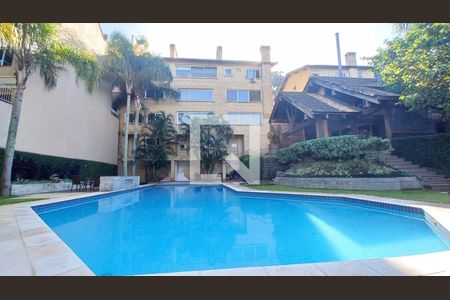 Casa à venda com 3 quartos, 200m² em Tristeza, Porto Alegre