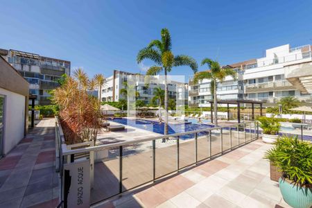 Apartamento à venda com 188m², 3 quartos e 2 vagasÁrea comum - Piscina