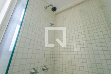 Apartamento à venda com 188m², 3 quartos e 2 vagasBanheiro da Suíte 2