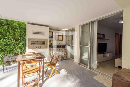 Apartamento à venda com 188m², 3 quartos e 2 vagasÁrea externa