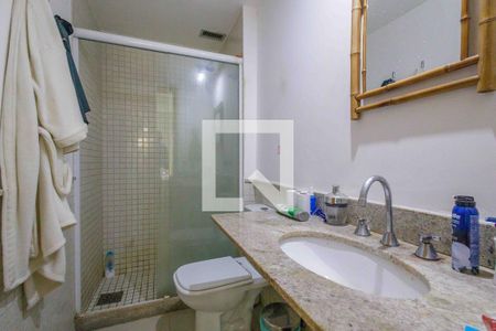 Apartamento à venda com 188m², 3 quartos e 2 vagasBanheiro da Suíte 1