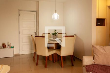 Sala de apartamento à venda com 2 quartos, 76m² em Barra da Tijuca, Rio de Janeiro