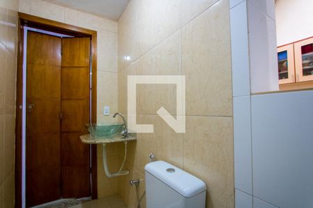 Casa à venda com 81m², 2 quartos e sem vagaBanheiro social 1