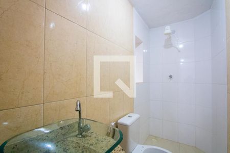 Casa à venda com 81m², 2 quartos e sem vagaBanheiro social 1