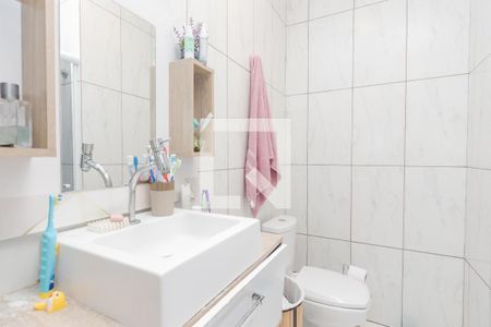 Casa para alugar com 100m², 2 quartos e 1 vaga Casa para alugar com 100m², 2 quartos e 1 vagaBanheiro