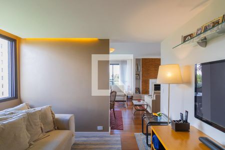 Apartamento à venda com 187m², 3 quartos e 3 vagas Apartamento à venda com 187m², 3 quartos e 3 vagasSala de TV