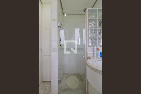 Apartamento à venda com 187m², 3 quartos e 3 vagas Apartamento à venda com 187m², 3 quartos e 3 vagasBanheiro da Suíte