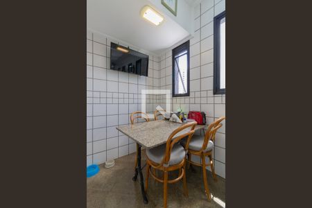 Apartamento à venda com 187m², 3 quartos e 3 vagas Apartamento à venda com 187m², 3 quartos e 3 vagasCozinha