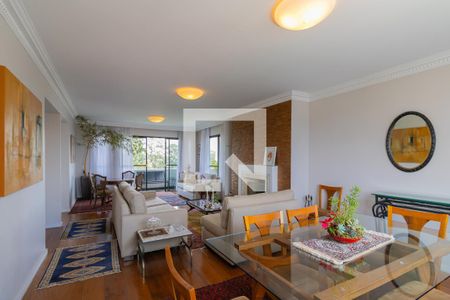 Sala de apartamento à venda com 3 quartos, 187m² em Vila Suzana, São Paulo