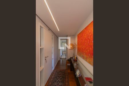 Apartamento à venda com 187m², 3 quartos e 3 vagas Apartamento à venda com 187m², 3 quartos e 3 vagasEntrada do apartamento