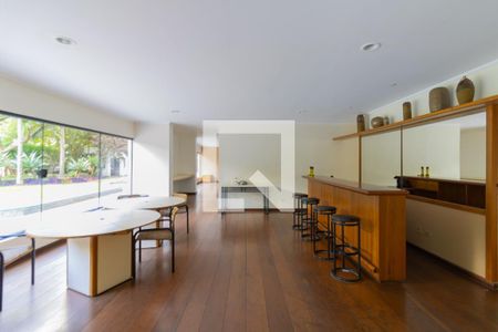 Apartamento à venda com 187m², 3 quartos e 3 vagas Apartamento à venda com 187m², 3 quartos e 3 vagasÁrea comum - Salão de festas