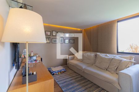 Sala de TV de apartamento à venda com 3 quartos, 187m² em Vila Suzana, São Paulo