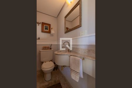 Apartamento à venda com 187m², 3 quartos e 3 vagas Apartamento à venda com 187m², 3 quartos e 3 vagasLavabo