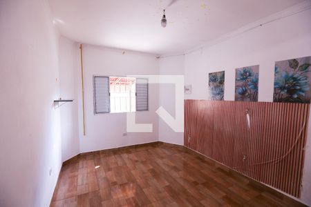 Quarto 2 de casa para alugar com 2 quartos, 80m² em Vila Carolina, São Paulo