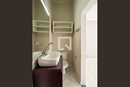 Casa à venda com 80m², 1 quarto e sem vaga Casa à venda com 80m², 1 quarto e sem vagaBanheiro 2