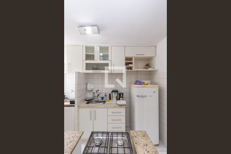 Cozinha de apartamento à venda com 2 quartos, 45m² em Jardim América, Belo Horizonte