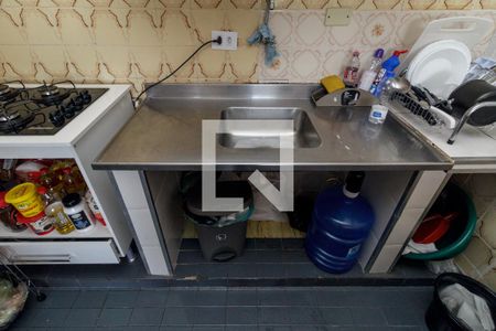 Cozinha de apartamento para alugar com 1 quarto, 40m² em República, São Paulo