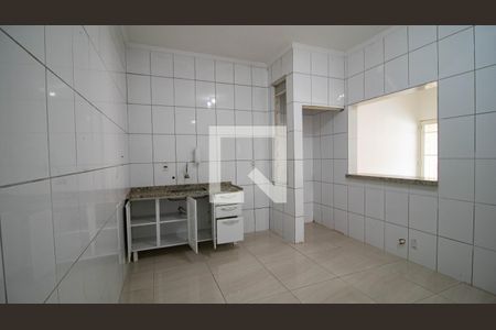 Cozinha de casa para alugar com 2 quartos, 140m² em Vila Constança, São Paulo