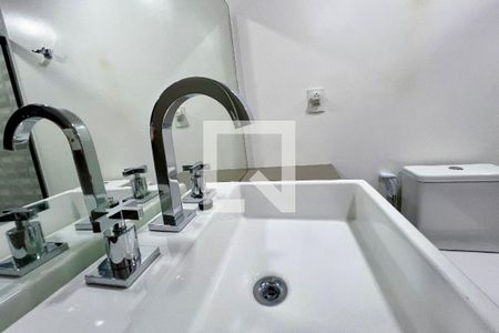Apartamento para alugar com 60m², 1 quarto e 2 vagasBanheiro