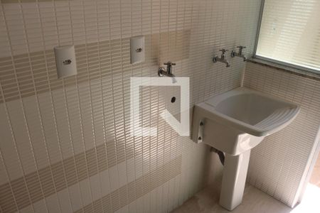 Casa à venda com 205m², 6 quartos e 4 vagasLavanderia