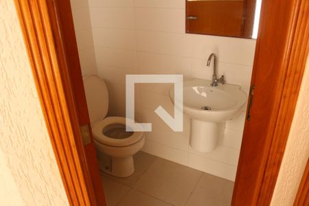 Casa à venda com 205m², 6 quartos e 4 vagasBanheiro de serviço