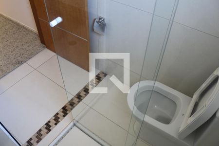 Casa à venda com 205m², 6 quartos e 4 vagasBanheiro da Suíte 2