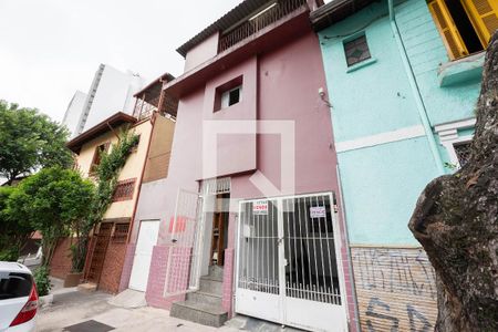 Casa à venda com 85m², 5 quartos e 1 vagaFachada