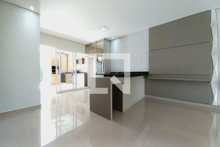 Casa para alugar com 150m², 3 quartos e 2 vagas Casa para alugar com 150m², 3 quartos e 2 vagasCozinha