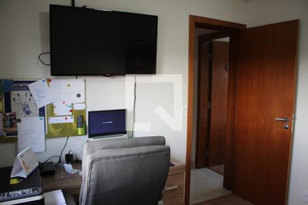 Apartamento à venda com 130m², 3 quartos e 4 vagasQuarto 2